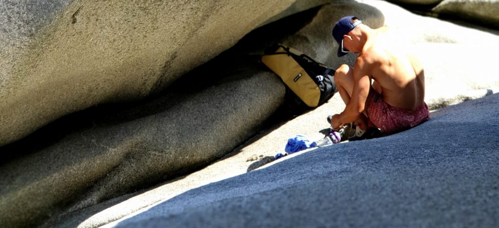 Warming up before bouldering iGuideKorea